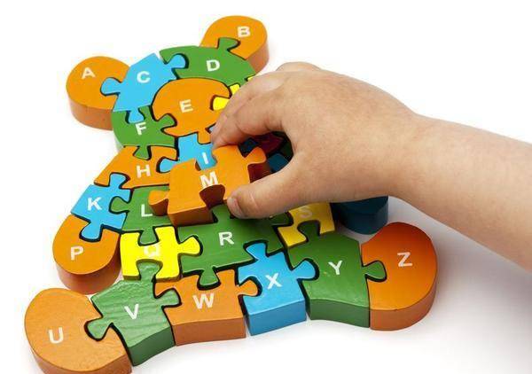 The advantage of plastic in toy craft manufacture